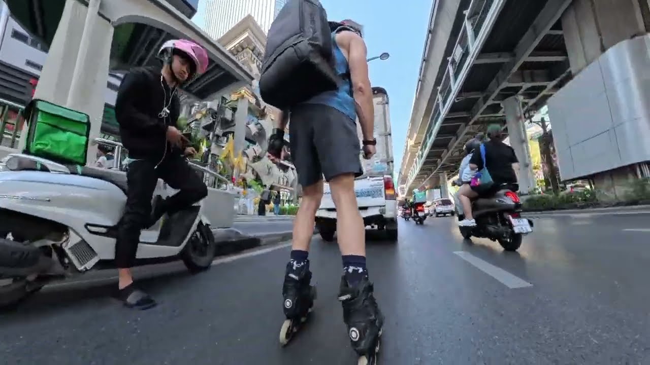 Chill roll in Bangkok 