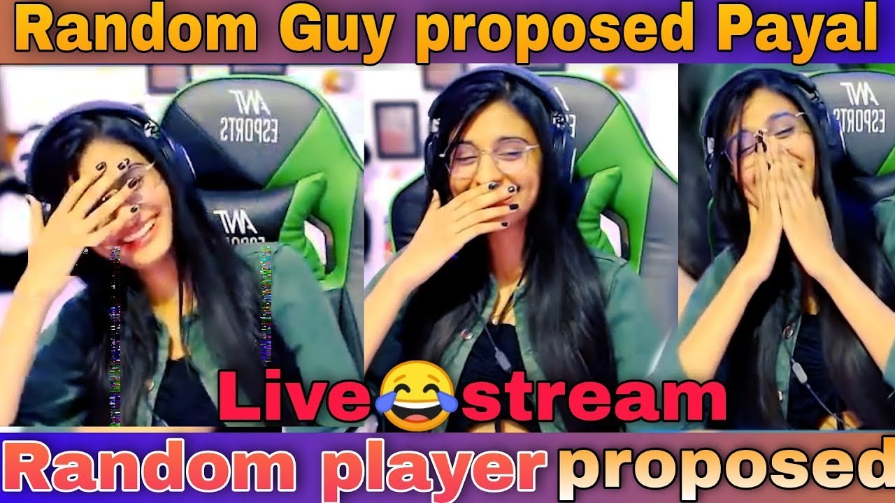 Proposing Payal Gaming On Live Stream | See Payal gaming reactions 🤣🤣🤣