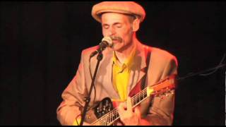 Download Lagu Matau van Wijk - Waikiki. MP3