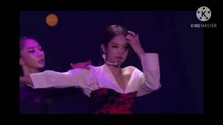Blackpink jennie sólo sk concert