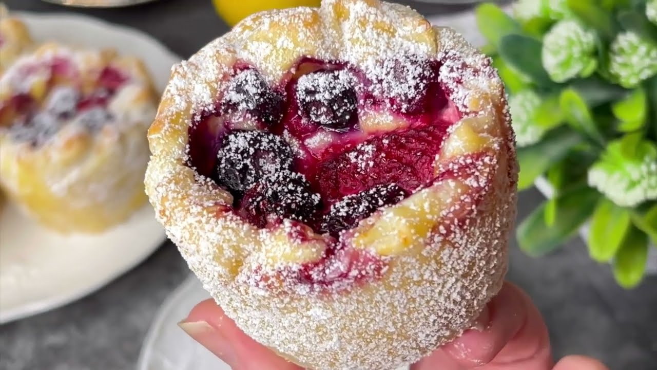 Ягодная выпечка / Десерт из слоеного теста / Сливочно и быстро ♥