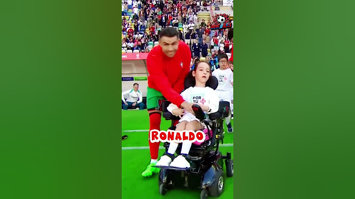GOAT On & Off the Pitch! Ronaldo’s Heartwarming Moment! 🐐❤️ #soccer #football  #cr7
