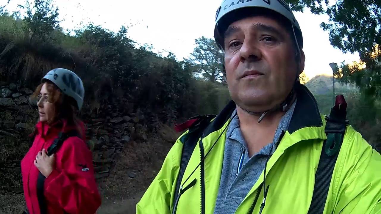 Tirolina Hoz de Jaca. Manolo y M.Jose 20-08-2016