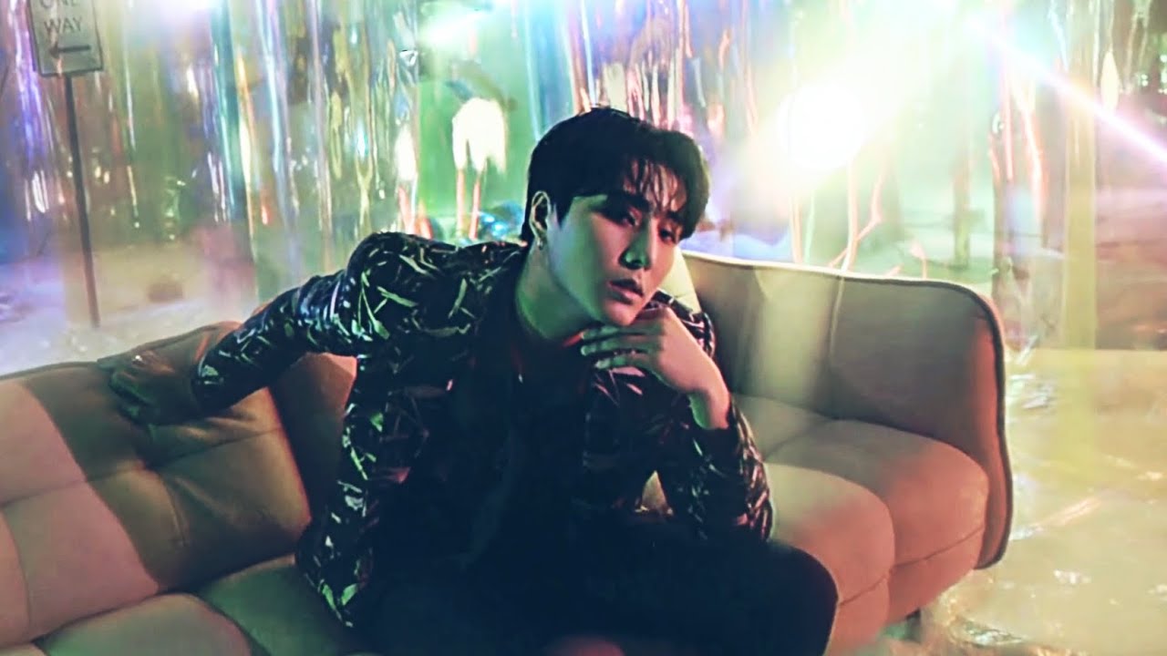 [K-Pop] Bands Try not to Sing or Dance Challenge #1