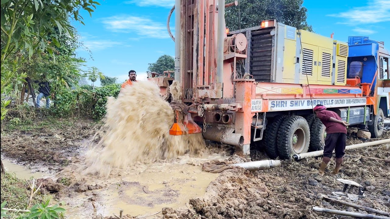 Borewell Drilling Inside House | 90 फीट पे 5Hp पानी |The Future of Water Access