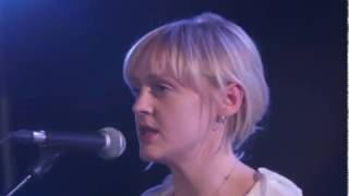 Video thumbnail of "Laura Marling - Nothing, Not Nearly (live)"