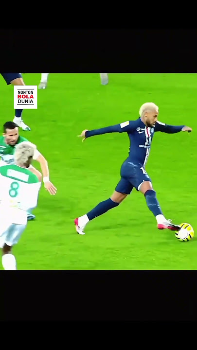 Sensasi Gocekan kaki Neymar membuat lawannya bingung #football #footballshorts #sepakbola