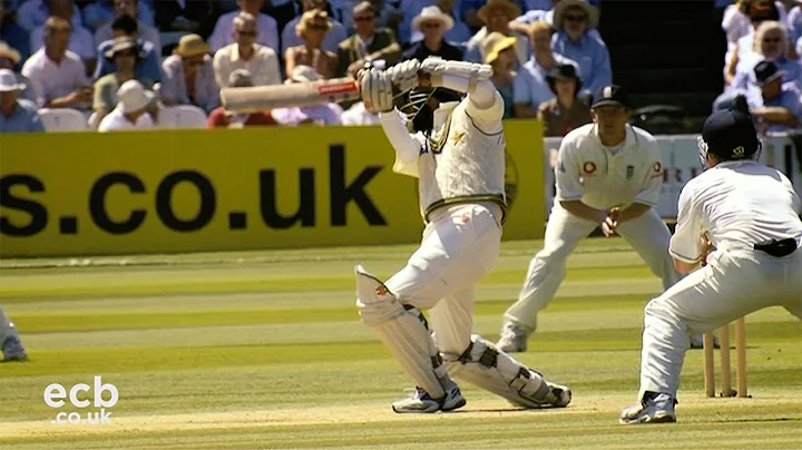 Mohammad Yousuf scores 202 for Pakistan against En...
