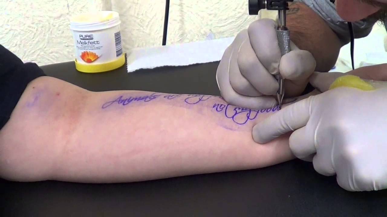 Unterarm tattoo schmerzen Tattoo Unterarm