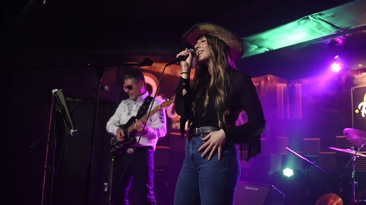 Tennessee Whiskey - (Ana Sanchez & La Rosa Negra Band)