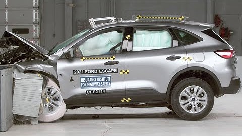 2021 Ford Escape updated moderate overlap crash test (extended footage)