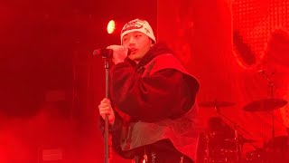 Download Lagu beside you - keshi (Live in London) MP3