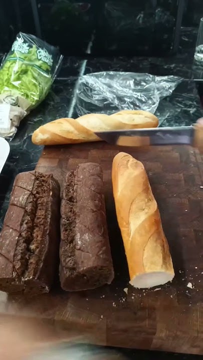 Хот-доги с 🌭купатами с сыром и беконом🌭. Быстро,просто и вкусно - YouTube