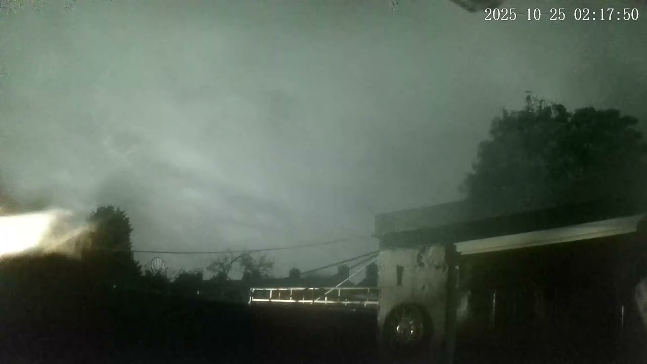 (25/10/2025) 2:14am SKYVIEWCAM [0142]