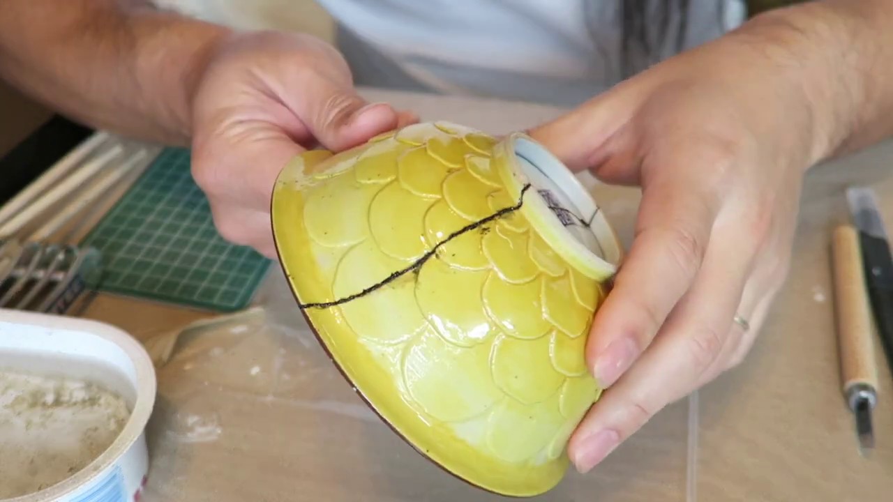 DIYで割れた器を直す（金継ぎ）第3回目 - YouTube