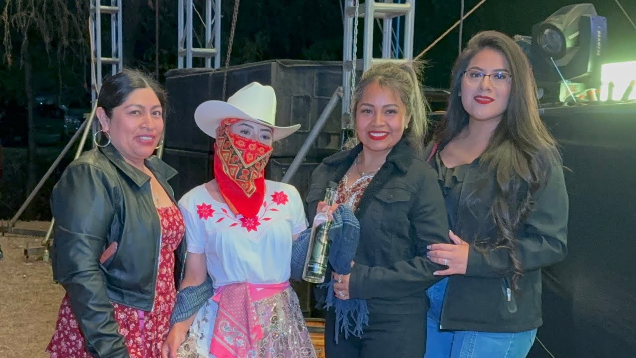 Baile de carnaval 2026 en Santa Cruz San Juan Mixtepec los gallos de Itunyoso 