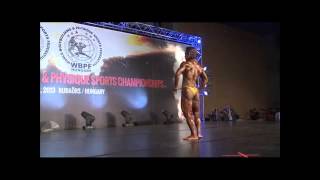 Light Weight Women   Wilaiporn Wannaklang from Radu Stoica on Vimeo