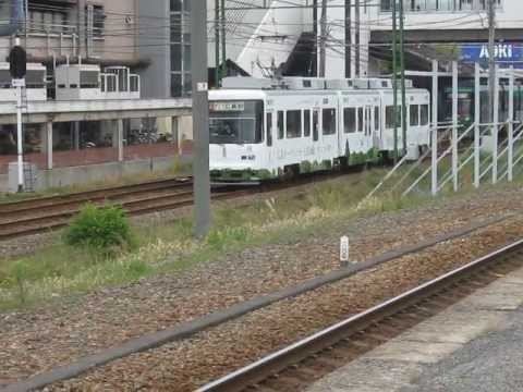 広電3901号(トータテ全面広告車)