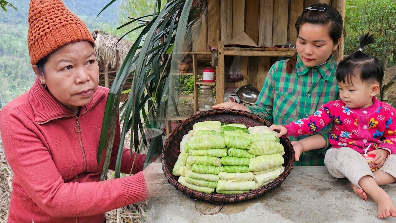 The Real Life of a 17-Year-Old Girl Making Cabbage Rolls for Sale - Cruel Mom-in-Law's Calculation