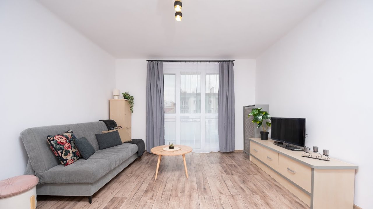 Spacious studio apartment with a balcony | 39.3 m² | Tarnów, Kołłątaja - Квартира - Оренда - Tarnów, Grabówka
