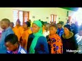 Waumini Wa Msamala Wakitoa Sadaka Leteni Sadaka Zenu Leteni Kwake Bwana Waumini Wa Msamala Wakitoa Sadaka Leteni Sadaka Zenu Leteni Kwake Bwana