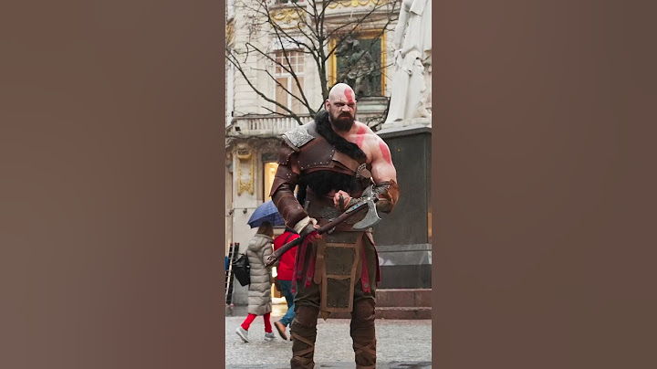 When Giant Kratos 2.18m / 7'2" (157kg/346lbs) goes downtown.