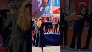 Anasınıfı 10 Kasım Gösterisi Deniz Üstü Köpürür Resimi