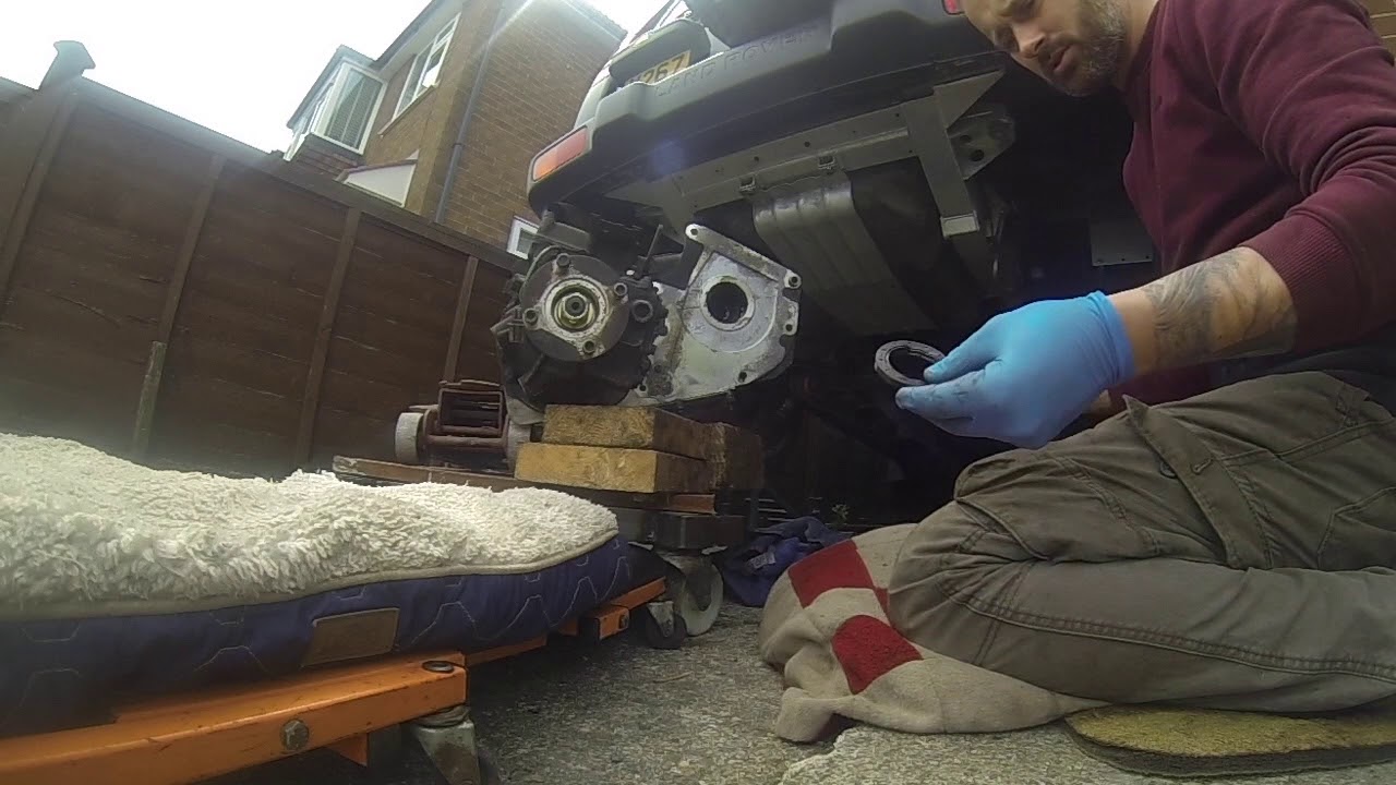 Land Rover Transfer box input seal renewal YouTube