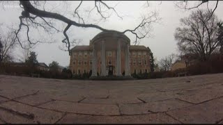 UNC Chapel Hill Chancellor announces resignation