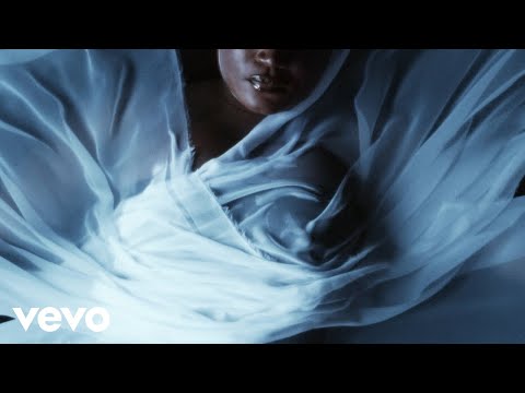 Amaarae – THUG (Truly Humble Under God) (Official Lyric Video)
