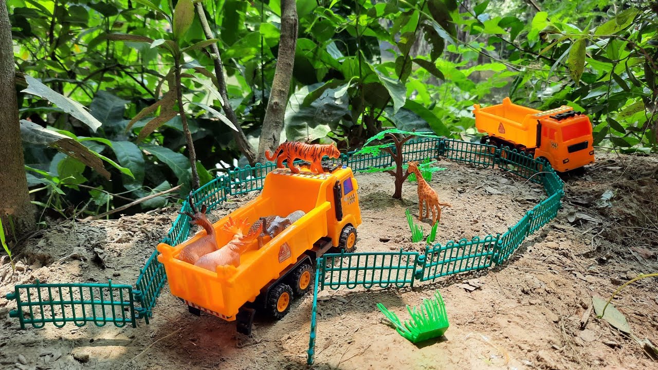 Diy Create A Mini ZooTruck is fully Loading on animalsSS Toy's TV