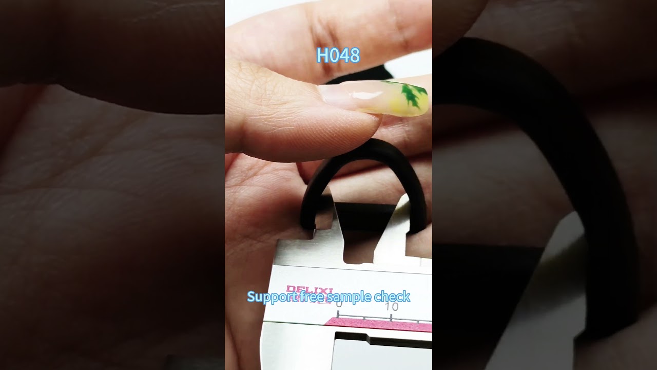 H048 plastic d ring loop