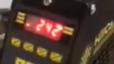 IAN’S BRAND NEW HILLCO 18 FRAME HONEY EXTRACTOR IN ACTION! Part 2 #rawhoney #quiet