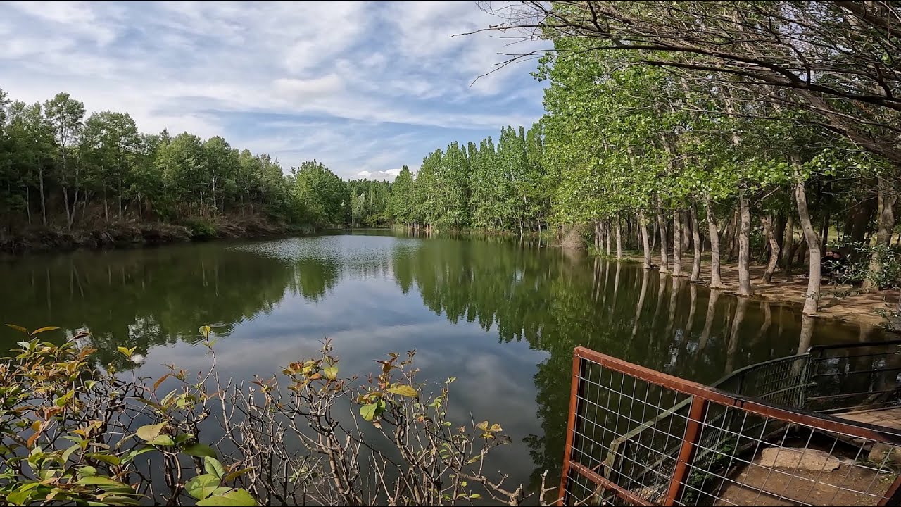Λίμνη Ωραιοκάστρου ποδηλατώντας  Lake Oreokastro cycling   
