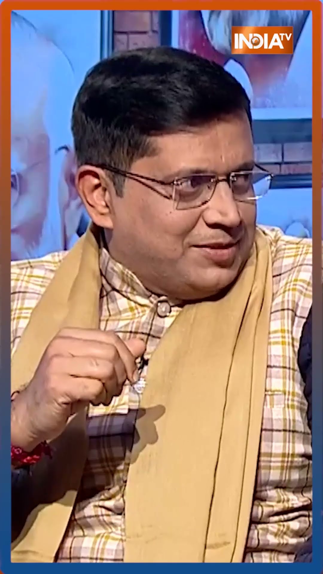 #rahulgandhi जनता को भड़का रहे है ? #pmmodi #congress #bjp #delhielection2025 #shorts #indiatv