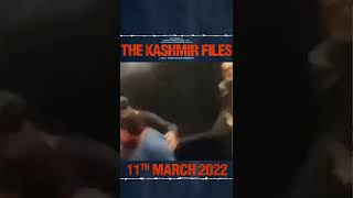 Mahila ne kiya bawal to Jai Shree Ram ke naare lga kar bhaga diya | The Kashmir Files