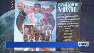 Vigil for Uvalde held in Austin