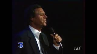 Julio Iglesias Teatro Paramount 1995 La Carretera en Ingles. Agua Dulce Agua Sala.