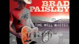 Watch Brad Paisley Rainin You video