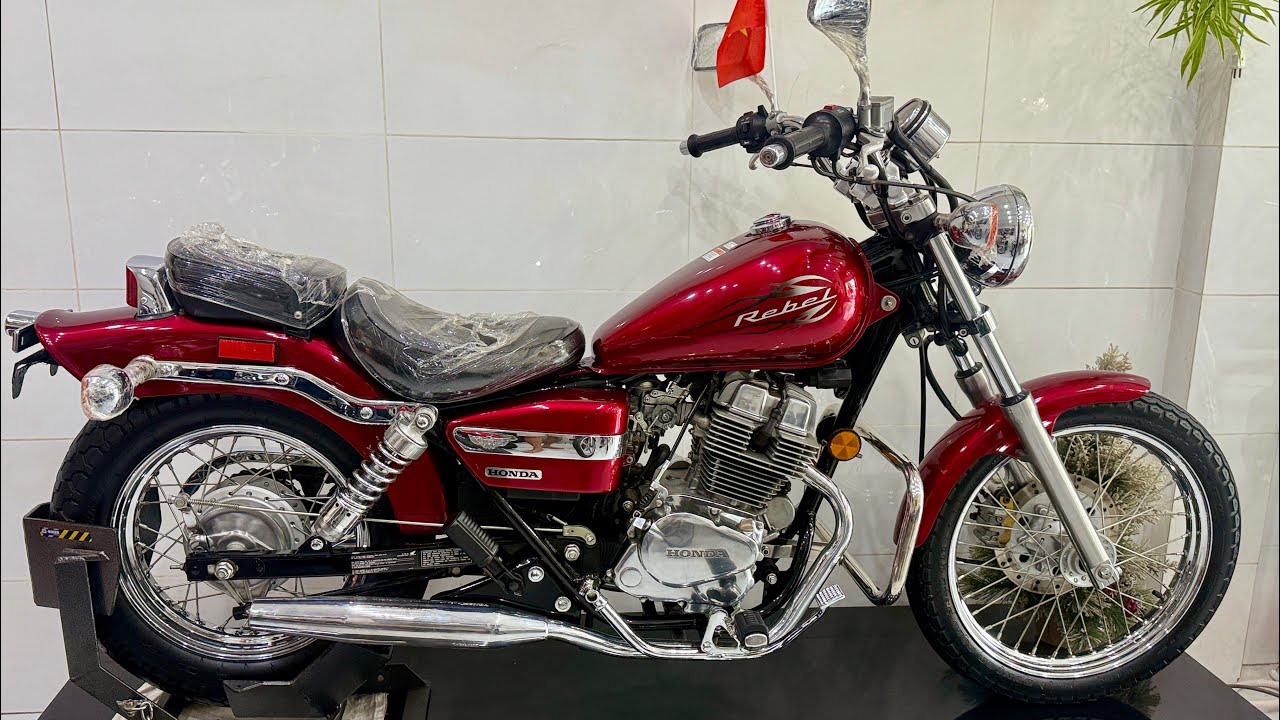 Honda rebel 250 nhập Mỹ đời cuối cùng 2016 : màu đỏ Đinh hiu cực đẹp.Mới đi lướt 2900km .Nguyên zin