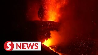 La Palma Volcanic Explosions Intensify, Flights Cancelled