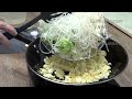 Суп с пекинской капустой и грибами Эноки (白菜金针菇汤, Báicài jīnzhēngū tāng). Китайская кухня.