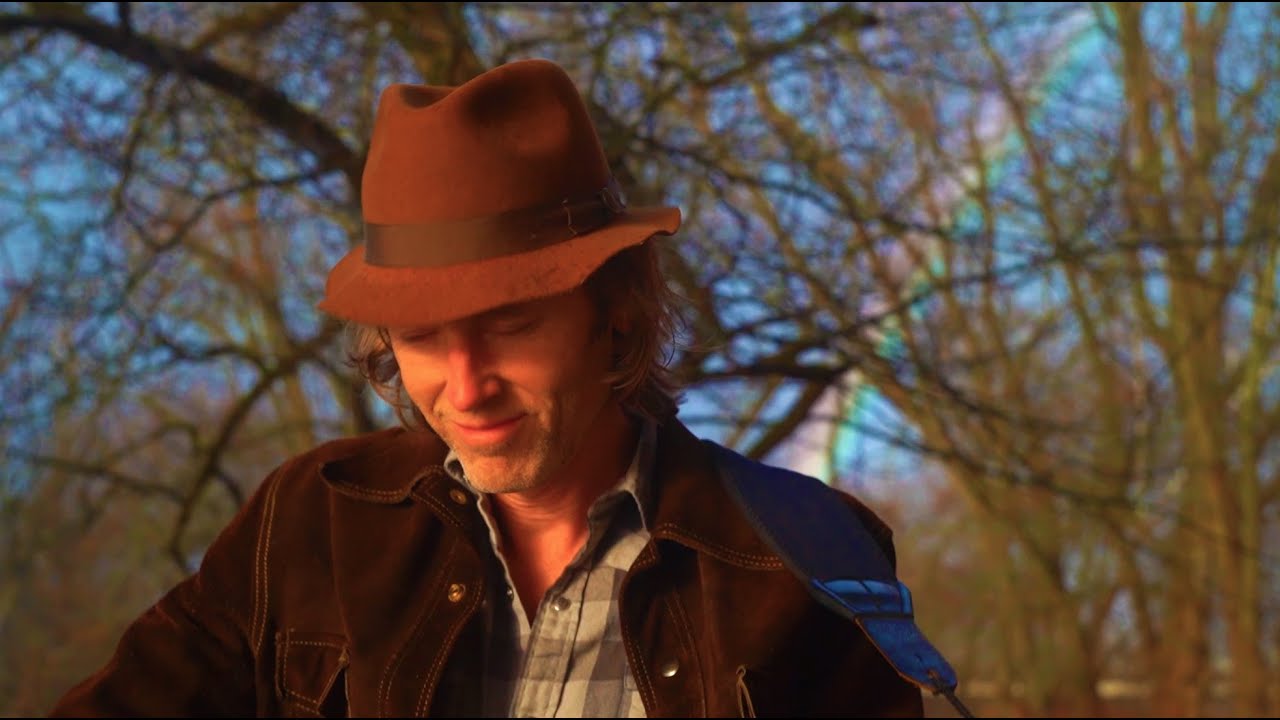 Ernie Hendrickson  - Lay On Down (Official Video)