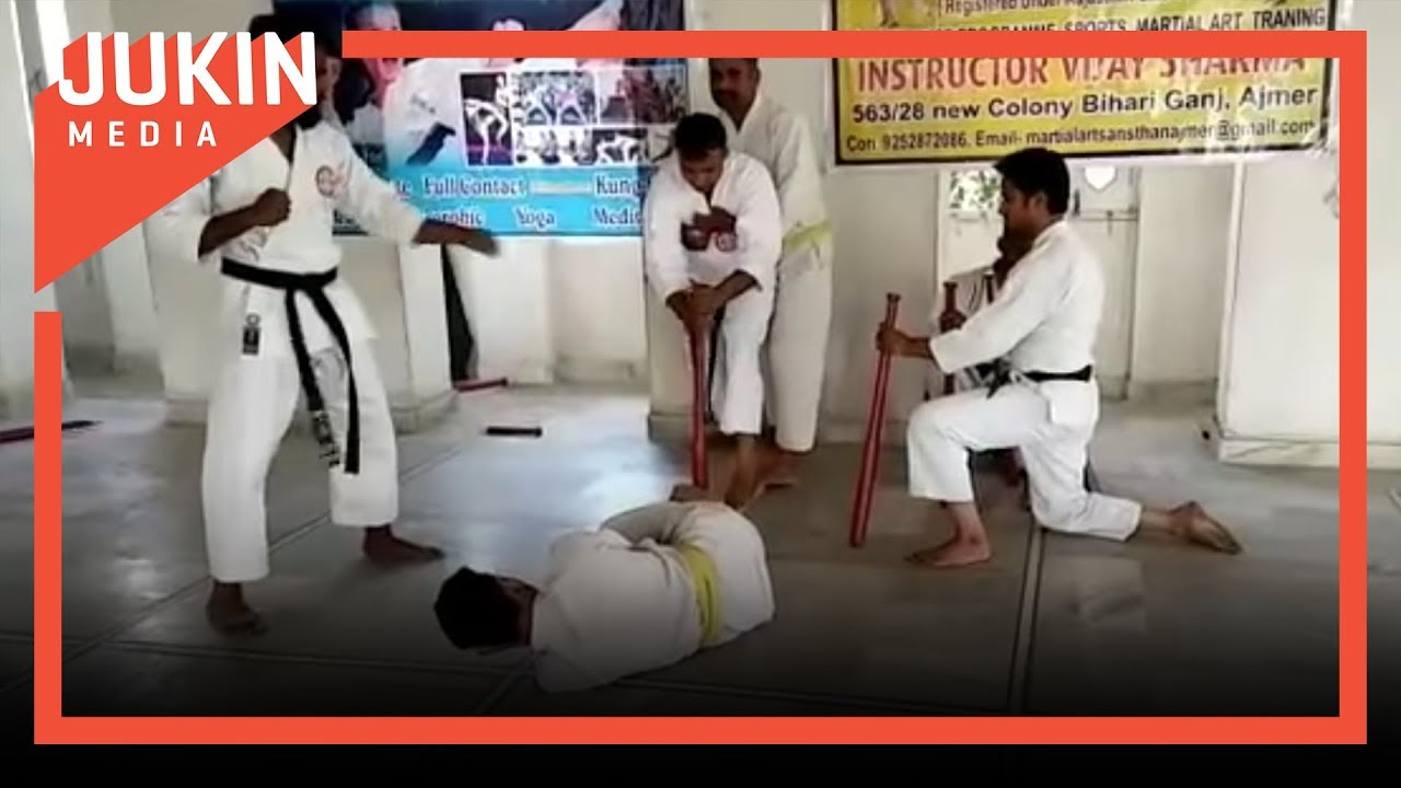 Martial Artist Kicks 10 Baseball Bats in Half YouTube