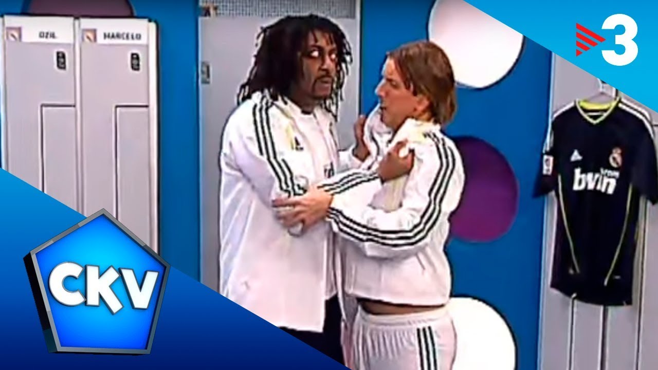 Sergio Ramos instrueix Adebayor