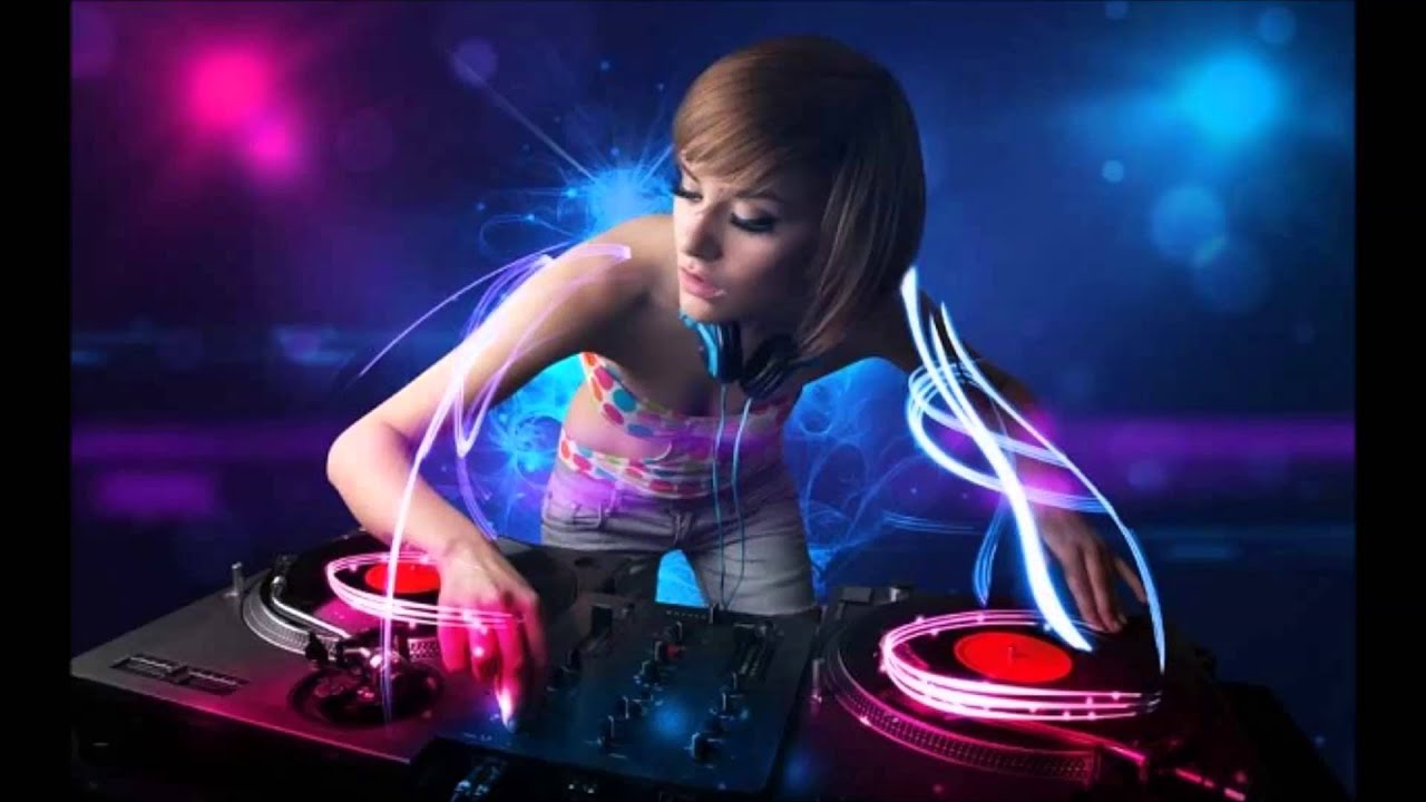 Dj mixes sets. Девушка диджей. Красивая девушка диджей. Фотосессия для диджея. Красивый диджей.