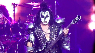 KISS - DEUCE - Helsinki 4.5.2017 HQ Audio