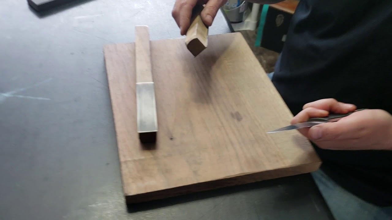 How I Sharpen A Knife - YouTube