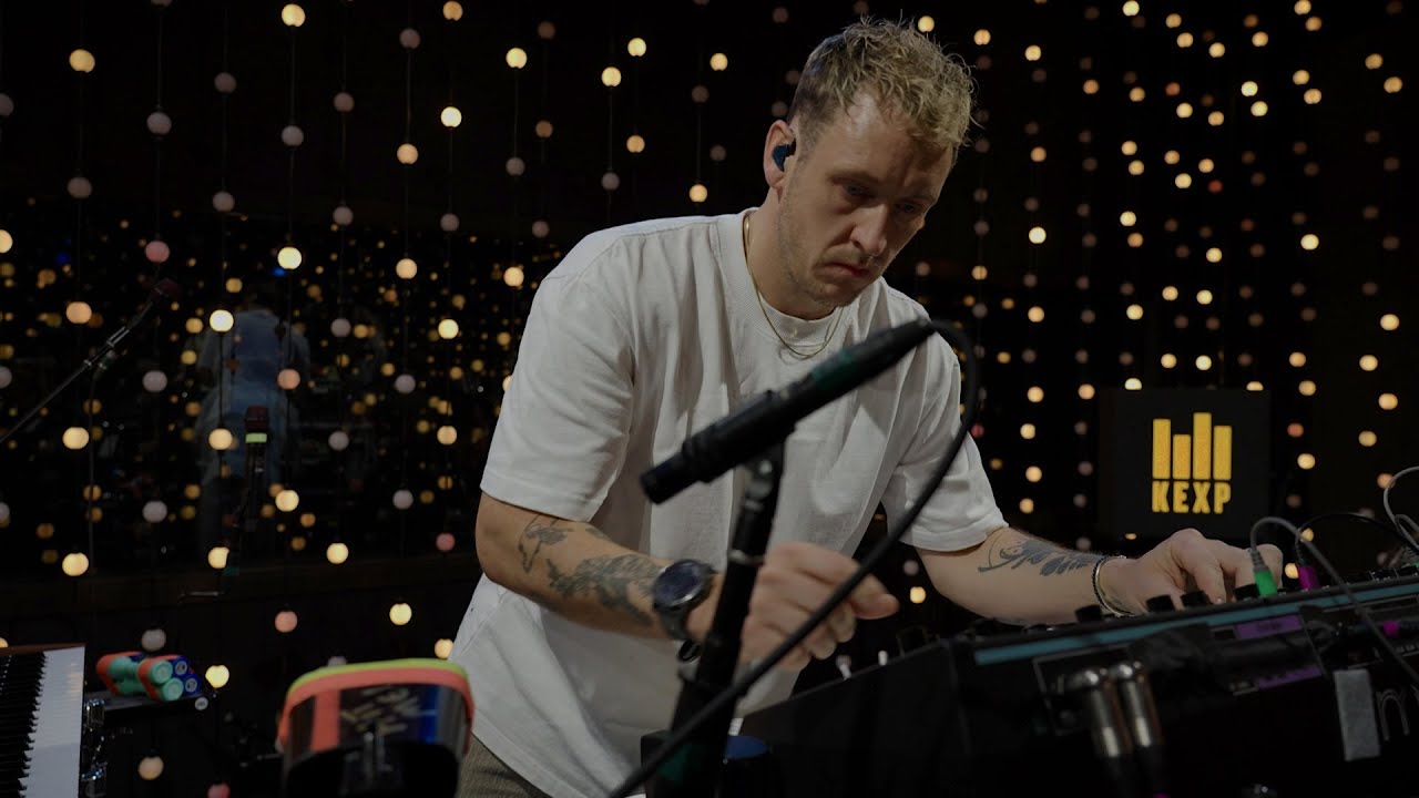 Mira Maribou State - Bloom (Live on KEXP) en YouTube Mira Maribou State - Bloom (Live on KEXP) en YouTube