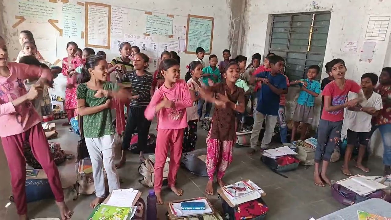 Present tense helping verbs